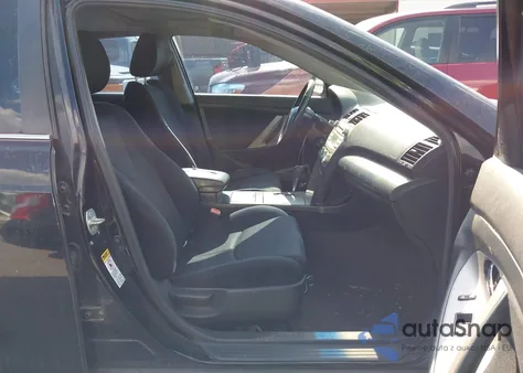 2007 Toyota Camry Se z USA, uszkodzony, nr VIN 4T1BE46K57U192055